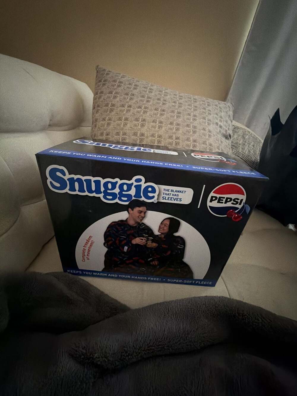 Snuggie Pepsi Wild Cherry Wearable Fleece Blanket with Sleeves